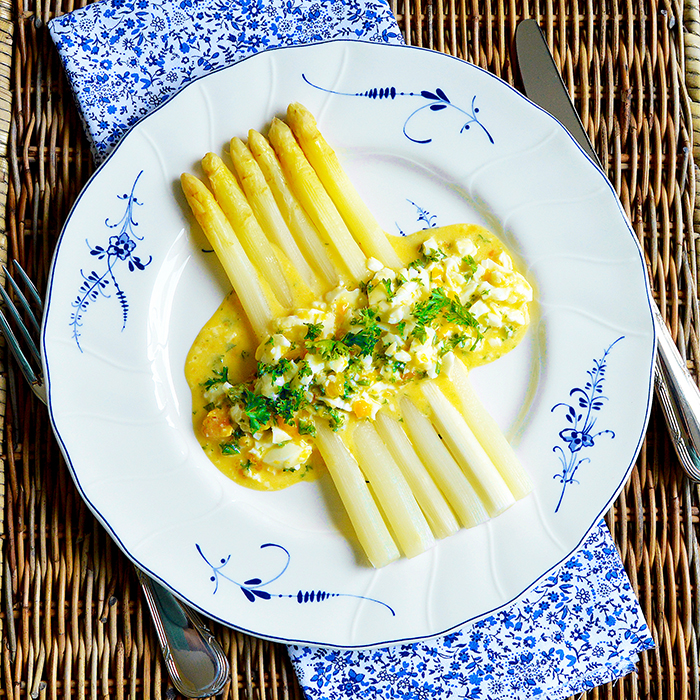 Asparagus / Аспержи по Фламандски рецепта