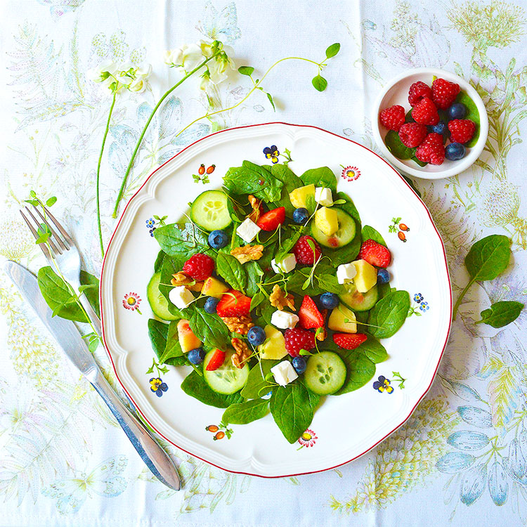 Spinach Salad recipe / Лятна Салата със Спанак и Плодове рецепта